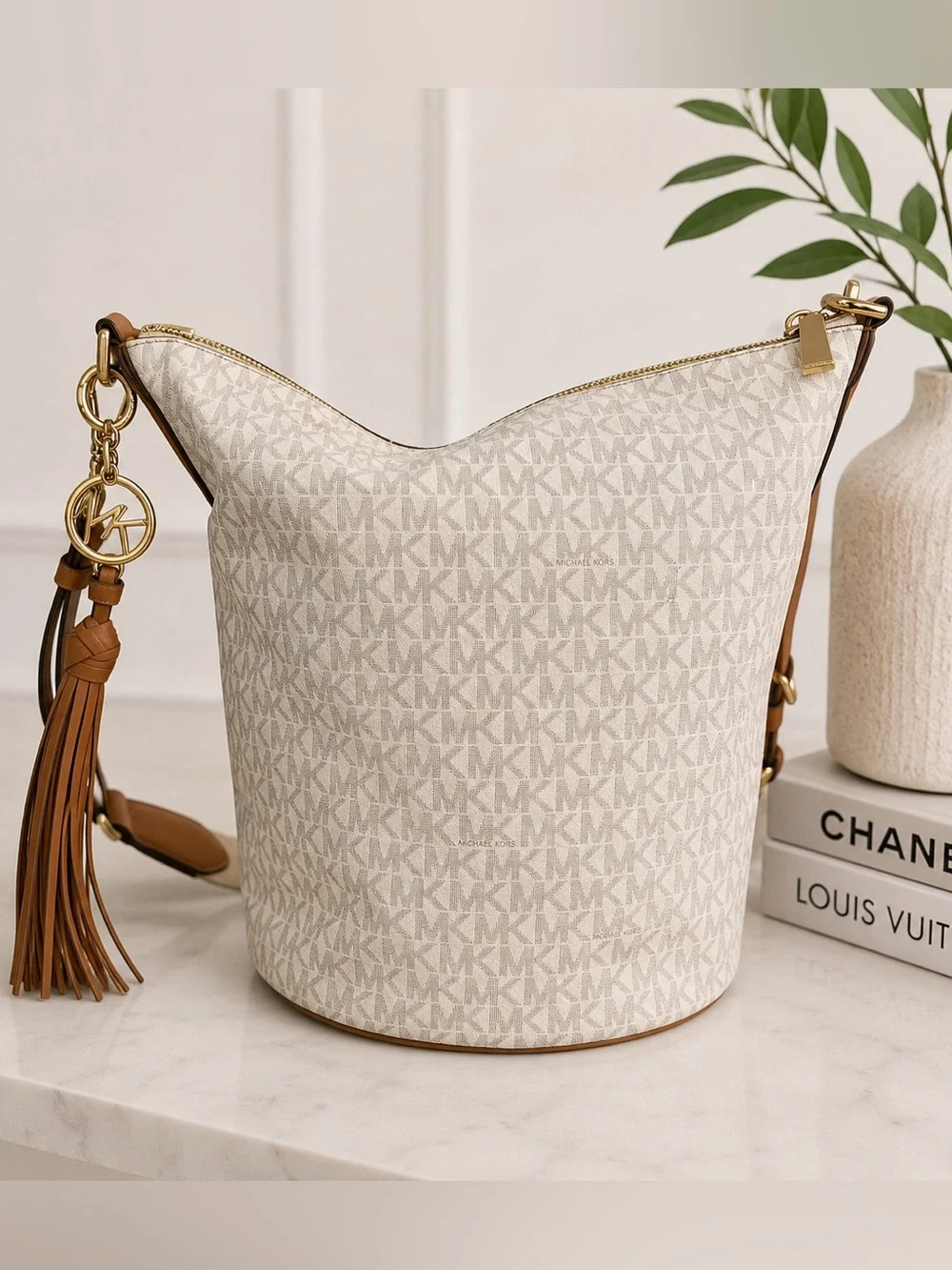 Michael Kors Brooke Medium Bucket Bag Vanilla MK Signature Leather Crossbody